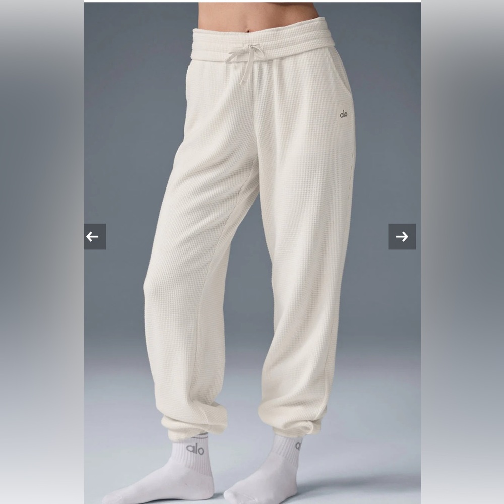 NWOT ALO Yoga White Track Pants